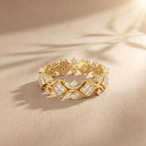 Bague Éternité Style Couronne avec Grappe de Diamants Ronds Taillés en Laboratoire, en Or Massif 14K, Cadeau Idéal pour Anniversaire ou Vœux de Bonne Santé pour Amis - Product Image 1