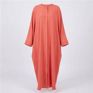 2025 OEM Kimono Abaya en tissu polyester épais, doux et très extensible, pour femmes musulmanes, col en V, manches longues, orné de perles, longueur cheville, pour soirée - Product Image 1