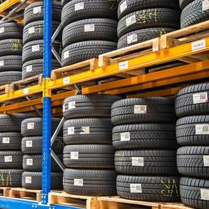 Japón y Tailandia fabrican neumáticos usados baratos para vehículos. Se venden al por mayor neumáticos nuevos de todas las medidas para automóviles y neumáticos para camiones pesados. - Product Image 3