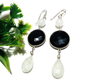 Pendientes de ónix negro natural y piedra lunar arcoíris: Pendientes colgantes de plata de ley 925 para niñas y mujeres - Product Image 3