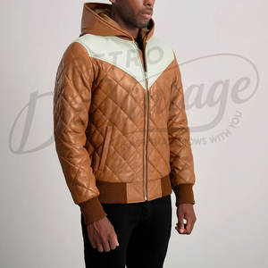เสื้อแจ็คเก็ตหนังสองสี แทนและขาว แบบพัฟเฟอร์  บุผ้าแบบไดมอนด์ควิลท์ มีฮู้ด  เสื้อโค้ทกันหนาวบุใยอุ่น  เสื้อแจ็คเก็ตบอมเบอร์ - Product Image 5