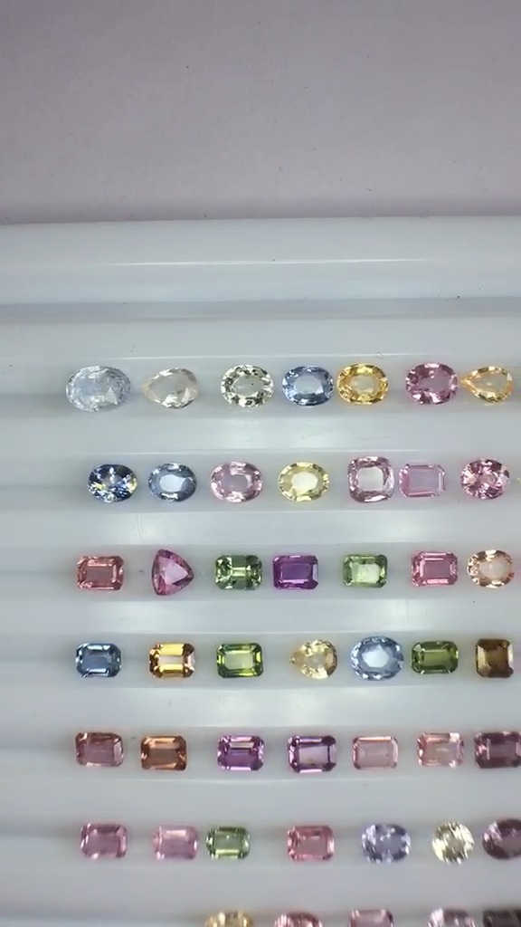 Vert, Bleu, Jaune, Rose, Rouge, Violet