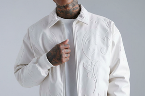 Chaqueta Bomber Varsity de Cuero Genuino con Letras Grabadas y Forro de Lana para Hombre, Abrigo de Invierno con Cremallera Frontal y Logotipo Impermeable, Venta al por Mayor Personalizada - Product Image 3