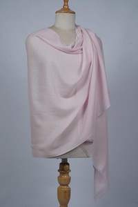 Écharpe VIC pour femme en cachemire et laine fine, faite à la main en Inde, modèle Chinar Jk Booti, 70x200 cm, respirante, pour usage quotidien et extérieur en hiver - Product Image 3