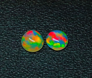Opale d'Éthiopie naturelle de 5 mm, forme ronde, cabochon, pierre précieuse - Opale Welo multicolore, pierres lisses et non montées pour la création de bijoux - Product Image 4