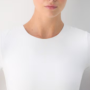 T-shirt Femme Tendance Col Rond Léger et Doux Décontracté Été Design Moderne Vente en Gros Service OEM Prix Abordable 2026 - Product Image 2