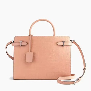Sac à main chic et tendance en cuir vegan pour femme, de marque de luxe, durable, petit sac carré à bandoulière - Product Image 3