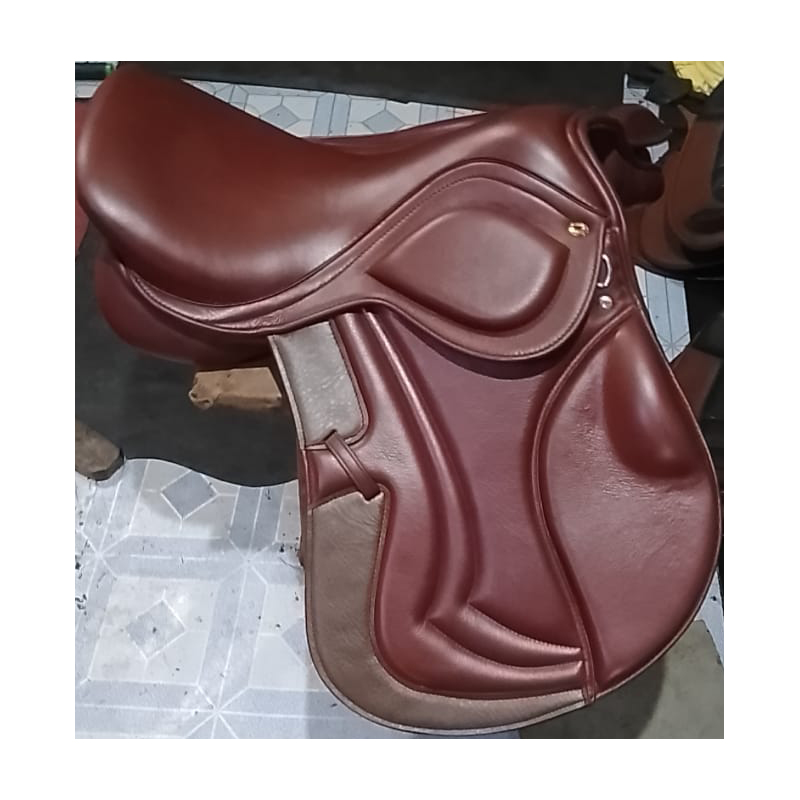 Selle D'endurance Synthétique Pour Cheval - Taille 18", Couleur Marron - Neuf KGN