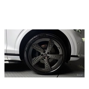 เจเนซิส จีวี70 ปี 2024 เครื่องยนต์เบนซิน 2.5T ขับเคลื่อนสี่ล้อ เกียร์อัตโนมัติ เบาะหนัง กล้องมองหลัง ระยะทาง 37,197 กม. พวงมาลัยซ้าย - Product Image 5