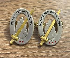 Fabricante de Insignias Metálicas, Emblemas Personalizados para Uniformes, Chaquetas, Sombreros y Accesorios - Product Image 1