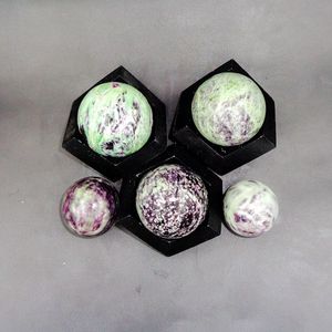 Sphère de Kammererite Naturelle Faite à la Main, Boule de Cristal, Pierre de Guérison Violette Rare, Reiki, Méditation, Énergie, Décoration, Vente en Gros - Product Image 3