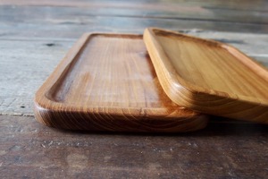 Plateau de rangement en bois rectangulaire avec couvercle, finition vernie, design classique, passe au lave-vaisselle, multifonctionnel pour la cuisine et le salon - Product Image 3