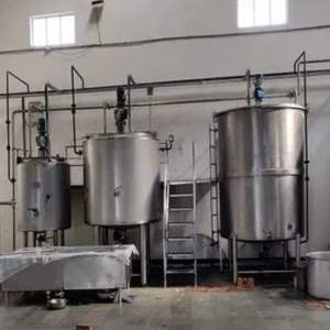 Tanque Mezclador de Líquidos de Acero Inoxidable 1000L con Agitador Vertical SUS304, Calentamiento 5kW, Motor 380V AC, Alto Nivel de Seguridad, Venta al por Mayor - Product Image 1