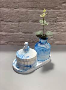 ชุดอุปกรณ์ห้องน้ำเรซิ่นอีโค่เพ้นท์ลายด้วยมือ - ขวดโหลมีฝาปิด ขวดตกแต่ง และถาดจัดระเบียบ - Product Image 2