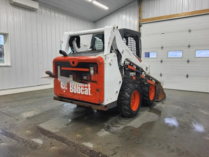 Cargadora Compacta S570 2018 con Cabina Cerrada, Máquina de Construcción de Alto Rendimiento - Product Image 5