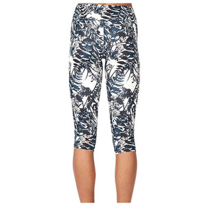กางเกงเลกกิ้งออกกำลังกายทรงครอปพิมพ์ลายใบไม้สไตล์โบทานิคอลสำหรับผู้หญิงเอวสูงสำหรับโยคะและออกกำลังกายในฤดูร้อน - Product Image 1