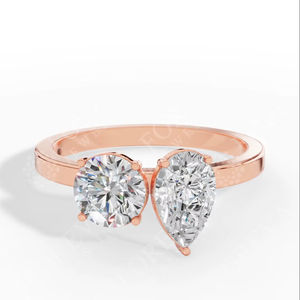 Anillo de Diamantes Cultivados en Laboratorio con Corte Pera y Redondo Toi Et Moi, Oro de 10K, Fabricante y Proveedor de Joyería Fina al por Mayor OEM - Product Image 1