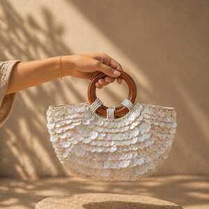 กระเป๋าถือทำมือประดับลูกปัดแก้วแบบกำหนดเองได้ รับรองโดย MS Handicraft ผลิตในอุตรพัฎฐ์ สไตล์อินเดีย - Product Image 1