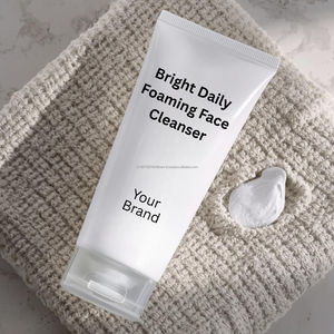 โฟมล้างหน้าไบรท์ เดลี่ ฟอร์มมิ่ง เฟซ คลีนเซอร์ เพื่อผิวเปล่งประกาย ทำความสะอาดล้ำลึก ควบคุมความมัน บำรุงผิวชุ่มชื้น สูตรอ่อนโยน สดชื่น OEM ODM - Product Image 4