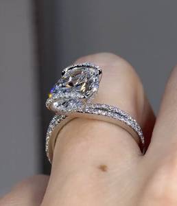 4.50 Carat Oval Lab Grown <b>Diamond</b> Engagement <b>Ring</b> Women | Luxury Gold Wedding <b>Ring</b> | Elegant Bridal Promise Jewelry - Product Image 5