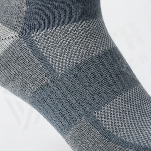Crew <b>Socks</b> Geometric Pattern Breathable Running <b>Socks</b> for Adults Spring Season Standard Thickness Knitted Cotton <b>Polyester</b> - Product Image 5