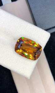 Gema de esfene natural con corte cojín, piedra facetada suelta para la fabricación de joyería fina, regalo para coleccionistas de gemas - Product Image 1
