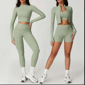 Sujetador deportivo sin costuras azul claro para mujer, con tirantes cruzados, soporte medio, para gimnasio y fitness, color liso, diseño hueco - Product Image 4