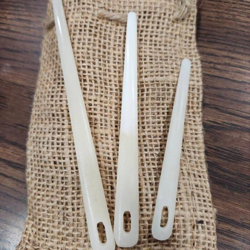 identique à l'image