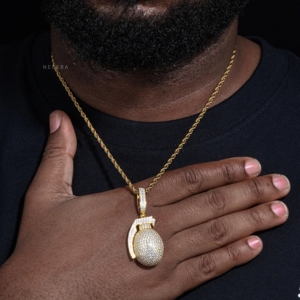 Colgante de moissanita en forma de granada hecho a mano de plata de ley 925, colgante con dije de granada – Accesorio de estilo urbano audaz - Product Image 4