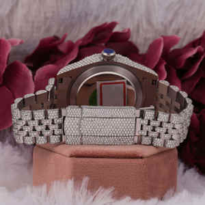 Reloj de Lujo con Moissanita, Totalmente Cubierto de Piedras, Reloj de Pulsera para Exportación - Product Image 3