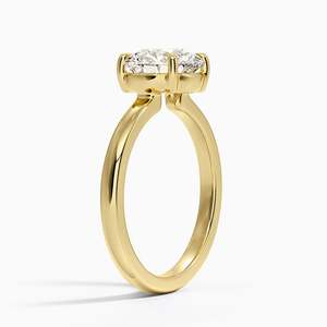 Beautiful Solitaire <b>Ring</b> <b>Crafted</b> from Solid 14K Yellow Gold - Product Image 2