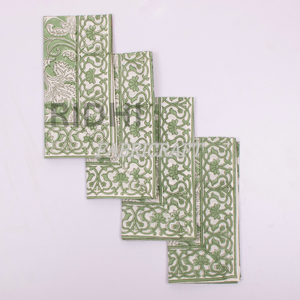 Serviettes en coton vert sauge faites à la main avec bordure imprimée de motifs floraux, linge de table réutilisable écologique, pour les dîners de fête et de mariage - Product Image 3