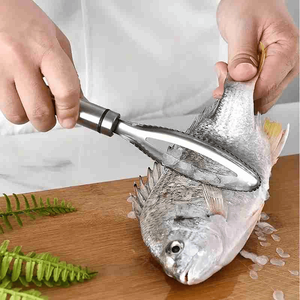 Squamatore Professionale per Pesce in Acciaio Inossidabile, Utensile da Cucina per Frutti di Mare - Product Image 4