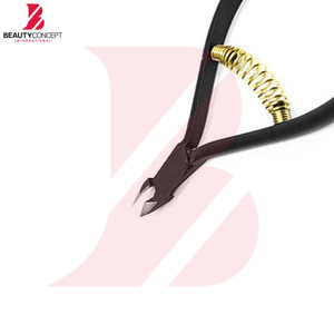 Coupe-cuticules professionnel noir avec ressort spiralé doré en acier inoxydable, outil de manucure pour éliminer les peaux mortes - Product Image 6