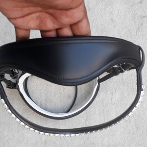 Brida de cuero premium con manivela, brida de calidad superior, brida para caballo hecha a mano, fabricante de artículos para caballos. - Product Image 1