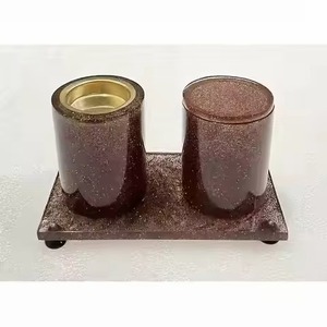 Brûleur à Bakhoor artisanal en résine, finition marron moucheté, pour une utilisation aromatique toute l'année, avec plateau - Product Image 1