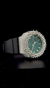 นาฬิกา G-Shock GA-2100 แบบกำหนดเอง ประดับเพชรโมอิสซาไนต์ ขอบหน้าปัดสีเขียว ดีไซน์หรูหรา สไตล์ฮิปฮอป สำหรับผู้ชาย - Product Image 3