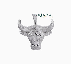Pendentif Tête de Taureau en Argent 925 Plaqué Rhodium avec Diamant de Laboratoire, Breloque Thème Animal Unisexe, Design de Luxe - Product Image 4