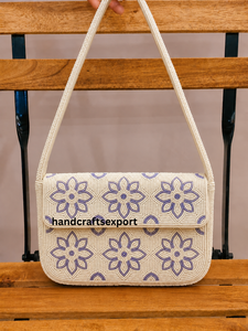 Sac à bandoulière artisanal en perles ivoire pour femme, broderie florale lavande, élégant, avec rabat magnétique, idéal pour les soirées – Vente en gros personnalisée - Product Image 1