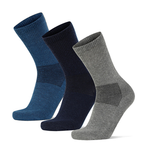Chaussettes de sport montantes en polyester/coton respirantes, confortables et écologiques de haute qualité pour femmes – Idéales pour le basketball et le style décontracté - Product Image 6