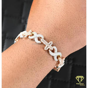 สร้อยข้อมือ Luxury Infinity X Link ประดับเพชรโมอิสซาไนต์เต็มวง ดีไซน์หรูหราจากเงินแท้ 925 สำหรับผู้ชายและผู้หญิง - Product Image 6