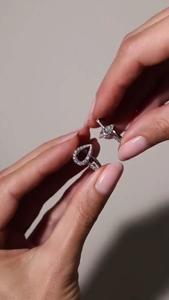 ชุดแหวนแต่งงานแบบก้านเปิดสีเงินสเตอร์ลิง925เป็นเอกลักษณ์แหวนเพชรจำลองทรงลูกแพร์ตัดและรัศมีแหวนเพชรโมอิสสวยงามสำหรับเป็นของขวัญ - Product Image 4