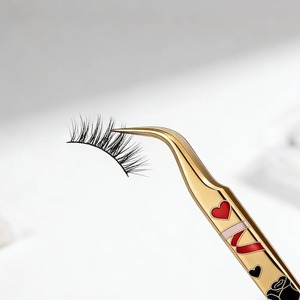 1 Pieza de Pinzas para Pestañas BAFA SURGICAL INSTRUMENTS BSI-ET-364 de Alta Precisión Antiestáticas, Pinzas Modernas para Pestañas y Cejas Chapadas en Oro - Product Image 2