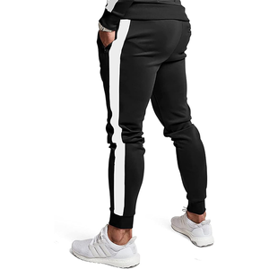 Ensemble de survêtement noir pour homme avec sweat à capuche zippé et pantalon de jogging à rayures latérales, vêtements de sport décontractés - Product Image 4