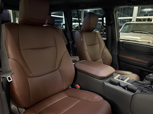 โตโยต้า แลนด์ ครุยเซอร์ LC 250 EXE มายด์ไฮบริด กล้อง 360 องศา กล่องเก็บความเย็น ไฟ LED รถ SUV ระดับพรีเมียม สำหรับขับขี่ออฟโรด ตัวเลือกครบครัน - Product Image 2