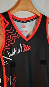 Camiseta de Netball sin Mangas con Cuello en V PUFFIN SPORTS, Personalizada con Impresión Sublimada, Transpirable, Absorbe la Humedad, 100% Poliéster, para Adultos - Product Image 3