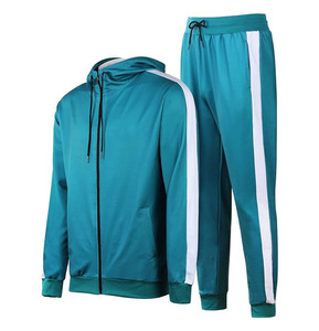 Ensemble de survêtement pour femme vert olive avec veste à capuche zippée et pantalon de jogging à rayures latérales - Product Image 5