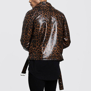 Blouson moto en cuir imprimé léopard pour homme, col rabattu, fermeture éclair, coupe ajustée, manches classiques, idéal pour l'automne - Product Image 2