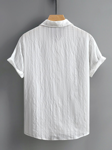 เสื้อเชิ้ตแขนสั้นลายทางเรยอนลำลองสำหรับผู้ชาย ปกพับได้ ฤดูใบไม้ผลิ ฤดูร้อน ใช้งานได้หลากหลายทุกวัน - Product Image 3