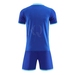 ชุดฟุตบอลสไตล์สตรีทสปอร์ต โพลีเอสเตอร์ ระบายอากาศได้ดี แห้งเร็ว สวมใส่สบาย เหมาะสำหรับการเล่นกลางแจ้งและการฝึกซ้อมประจำวัน - Product Image 2